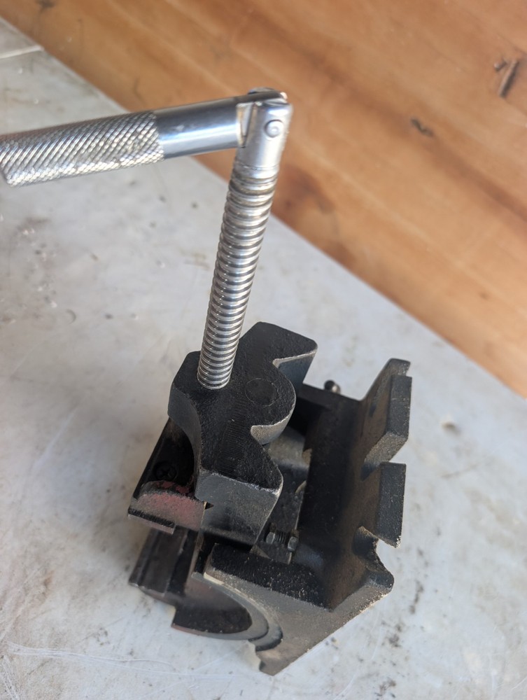Vintage Tilting Vise Tilting Universal Base 4"