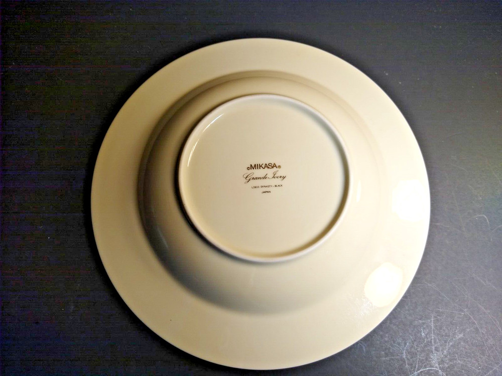 Mikasa Dynasty Black Soup Bowl