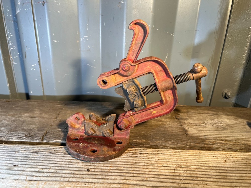 Vintage Dunlap Pipe Vise, Bench Mount Tool, No. 00-H, with mounting hardware