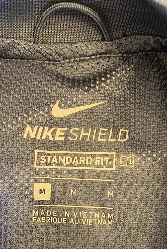 Nike Shield Standard Fit Golf PulloverMen's Medium - Blue