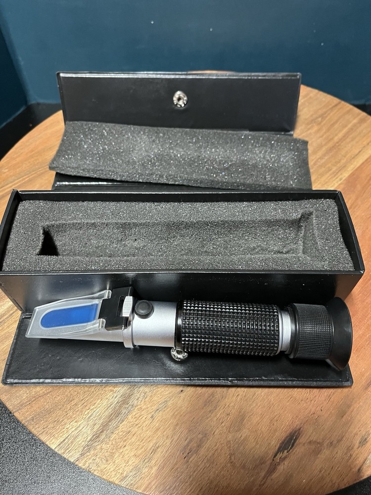 ATC Portable Refractometer With Case