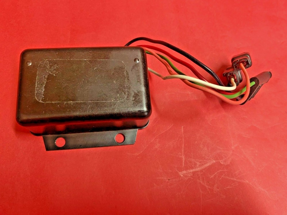 Voltage Regulator VR449 265535M1; 8RD-2031