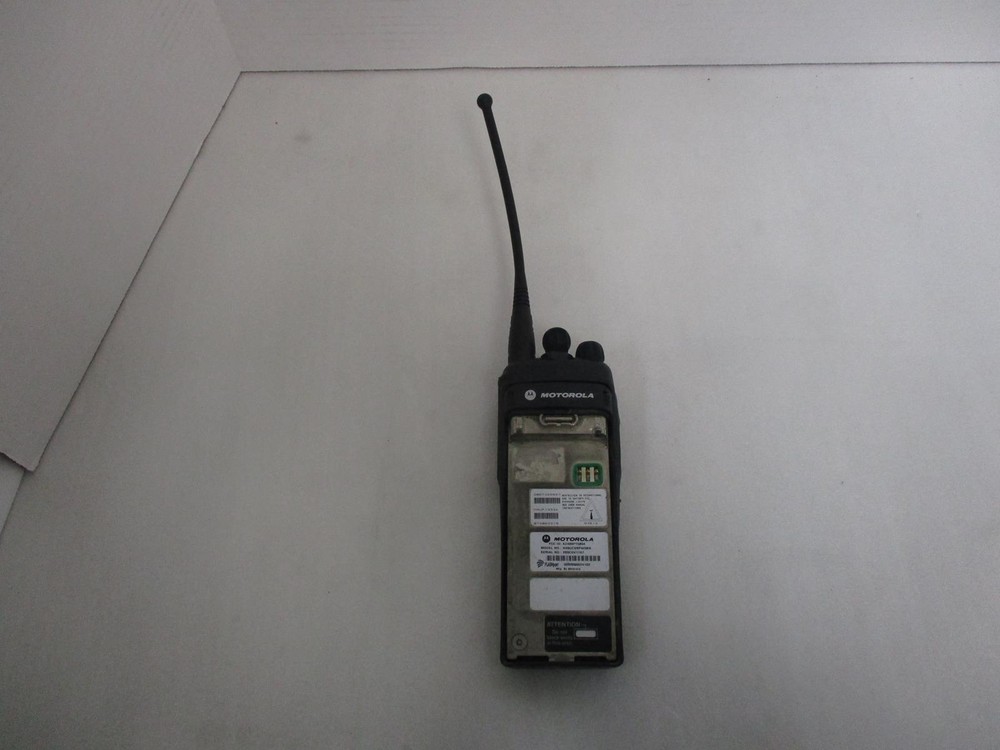 MOTOROLA XTS 2500 WITHOUT BATTERY