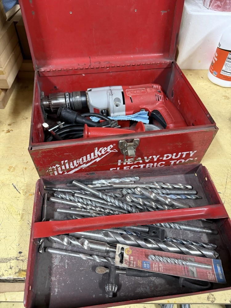 Milwaukee 5370-1 1/2" Corded Hammer Drill With Case & Extra Bits