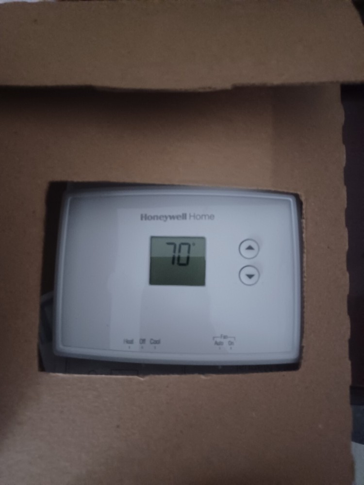 Honeywell Home Horizontal Non Programmable Thermostat