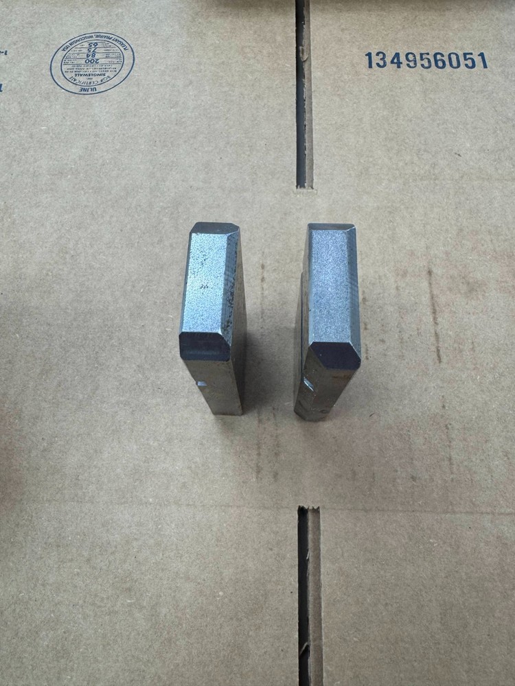 Amada Band Saw HFA250W Work Support Plate Set NOS