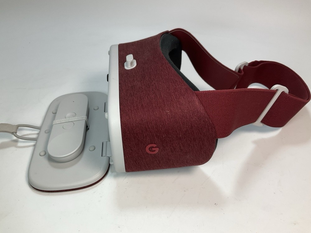 Google Daydream View VR Headset - with Remote