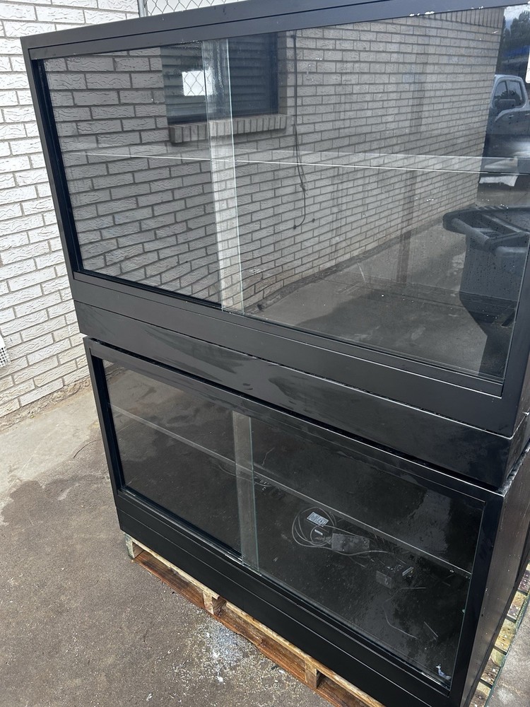 Display case