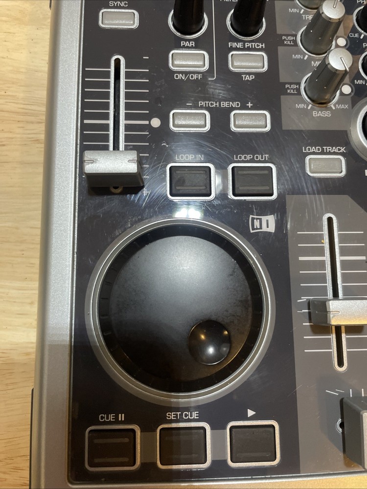 Numark Total Control DJ Double Mixing Deck No Power cable or usb cord