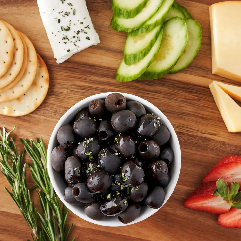 (3 pack) Great Value Medium Pitted Black Olives, 6 oz