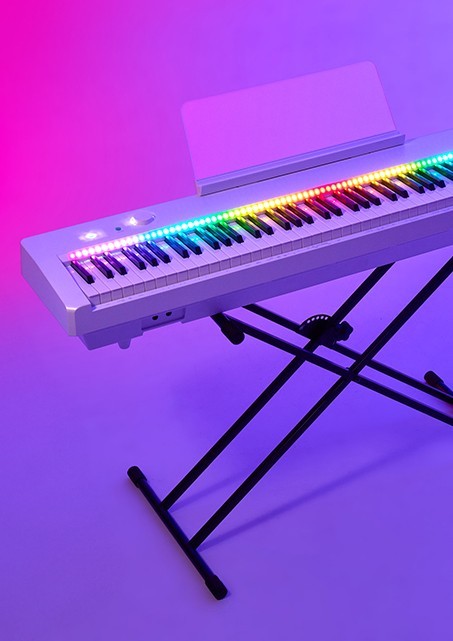 Samick K-POP KPOP Stage LED Light Up Digital Piano SP-E88 Electronic Keyboard