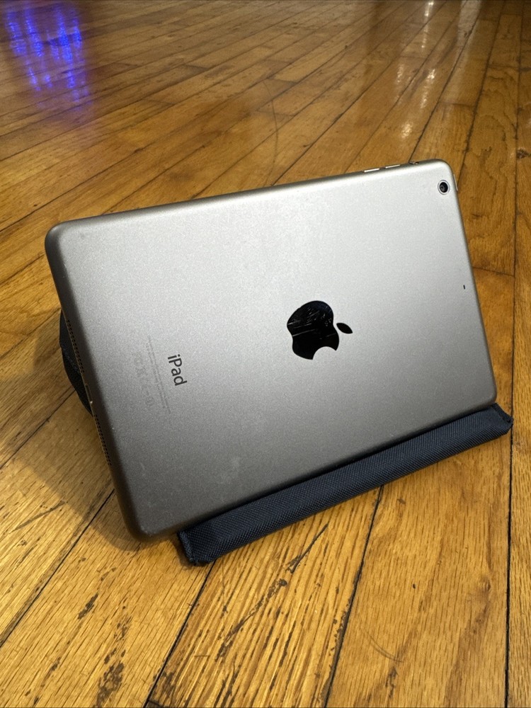 HalfDay Travel Sidekick Tech Kit Built-in phone kickstand