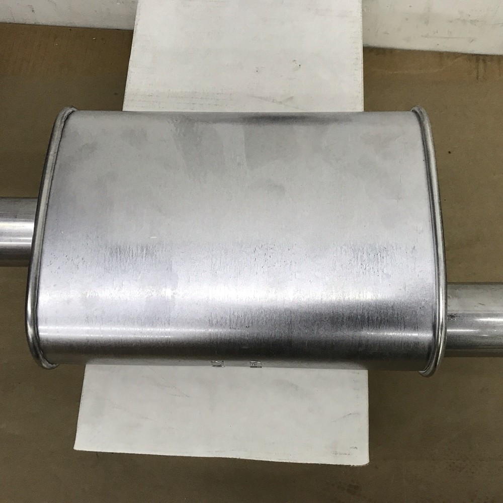 Rumble R27702 2" Offset Inlet, 2" Center Outlet Performance Muffler