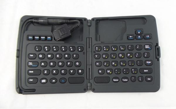 Micro Innovations Mini Folding Keyboard for Palm (KB-WP-003)