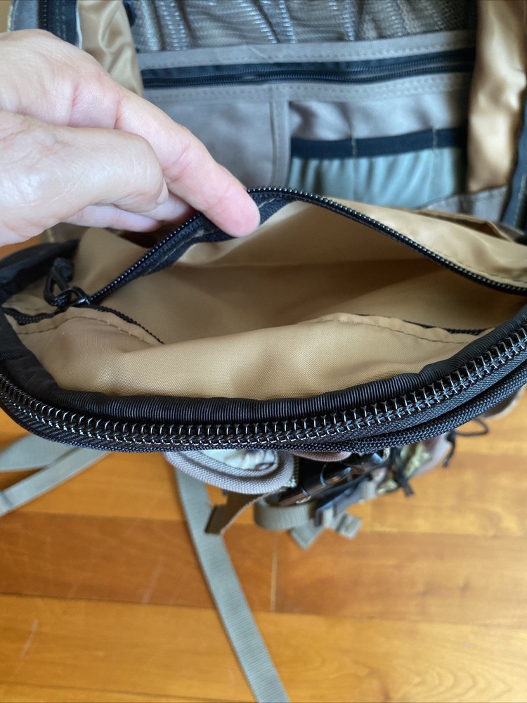 Horn Hunter Main Beam (?) Back Pack Mossy Oak Infinity