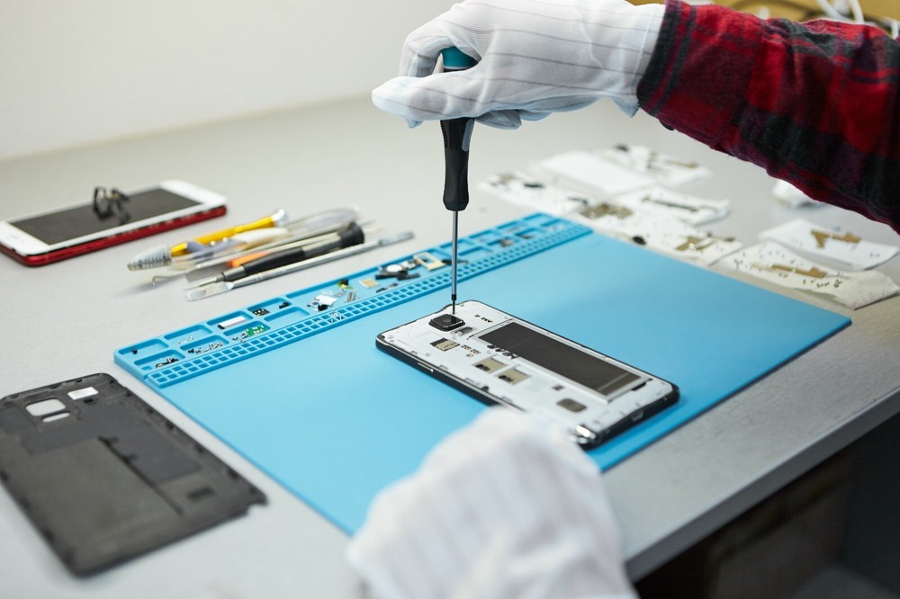 iPhone Repair Service - All models (Not Turn On/ Water Damage/ Boot Loop & more)