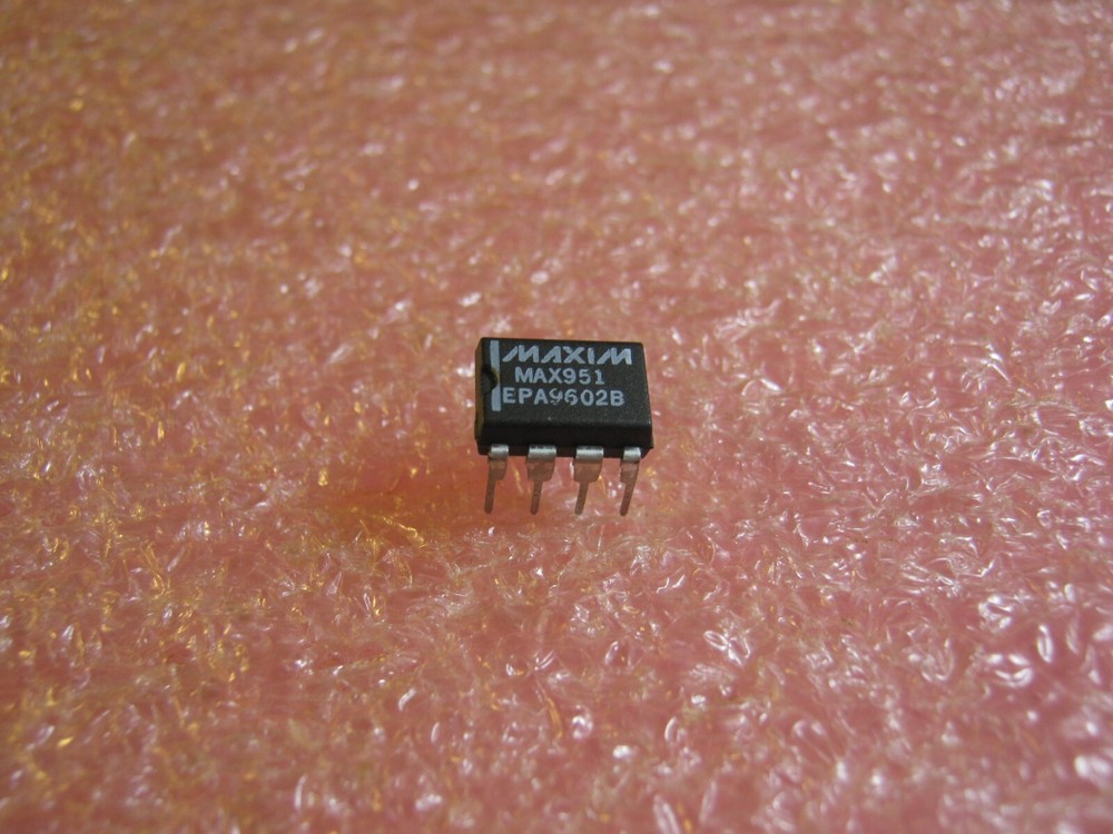 MAX951EPA NOS from Maxim