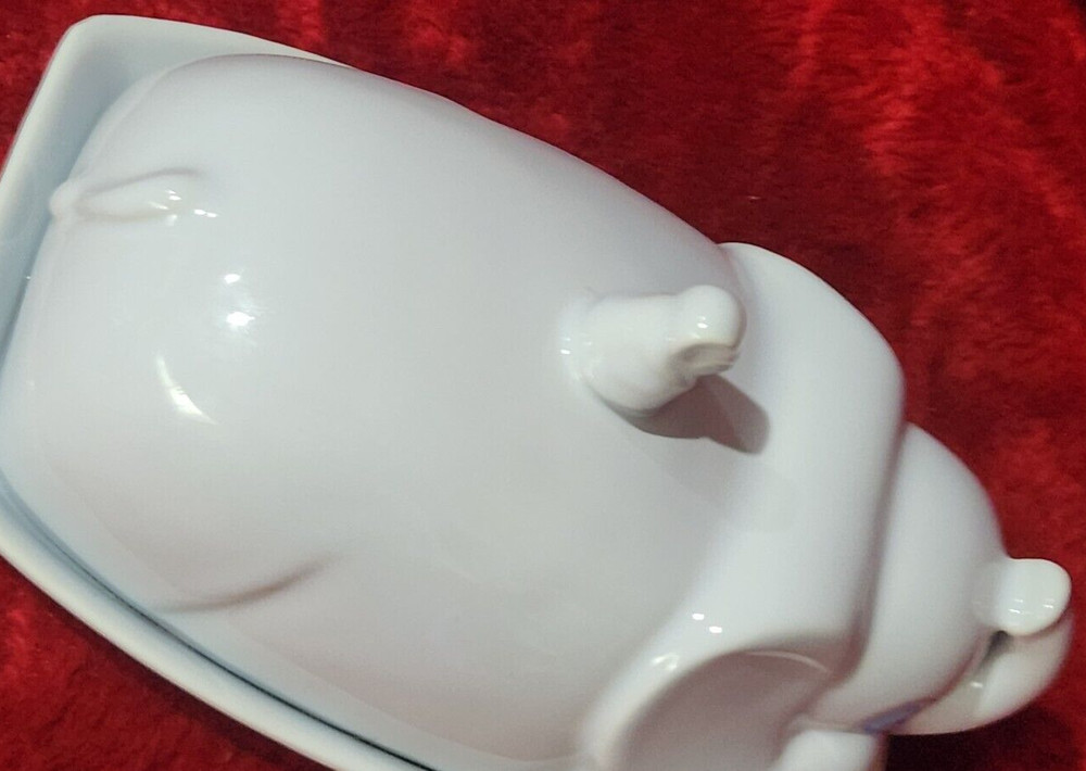 Canton Ware White Elephant Butter Dish w/ Mouse on Back Made in England