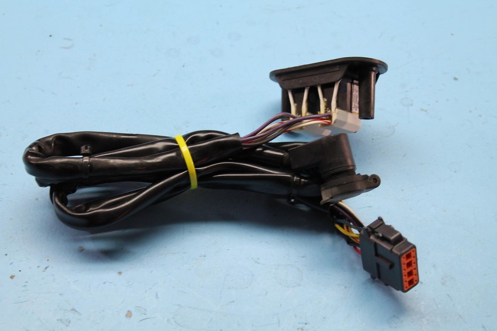 1371 01 HARLEY-DAVIDSON ELECTRA GLIDE CB SWITCH POD CONSOLE INSTRUMENT PANEL