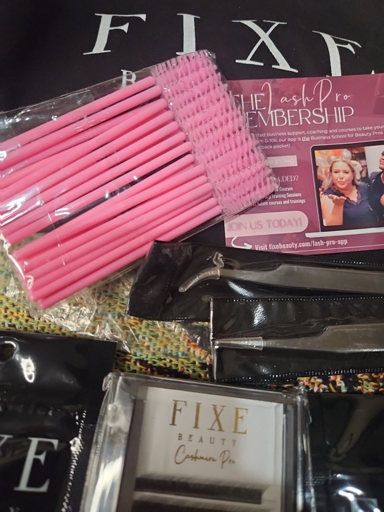 Fixe Beauty Eyelash Extension Training Kit – Practice Mannequin Head, Lashes,