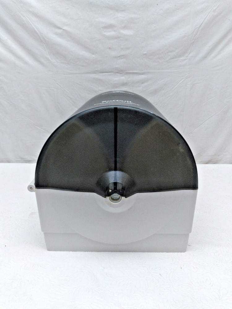 Georgia-Pacific Professional SofPull Center Pull Paper Dispencer 9.25x8.75x11.5