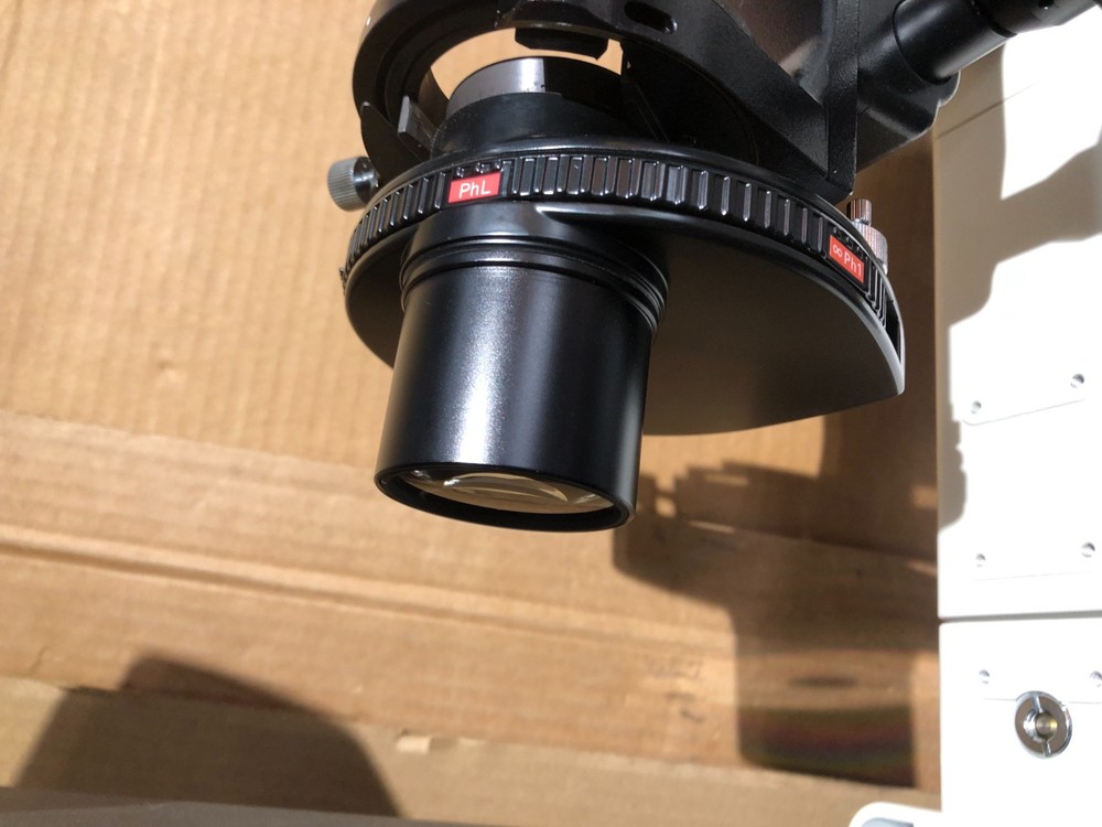 Nikon Eclipse TE200 Inverted Phase Contrast Microscope