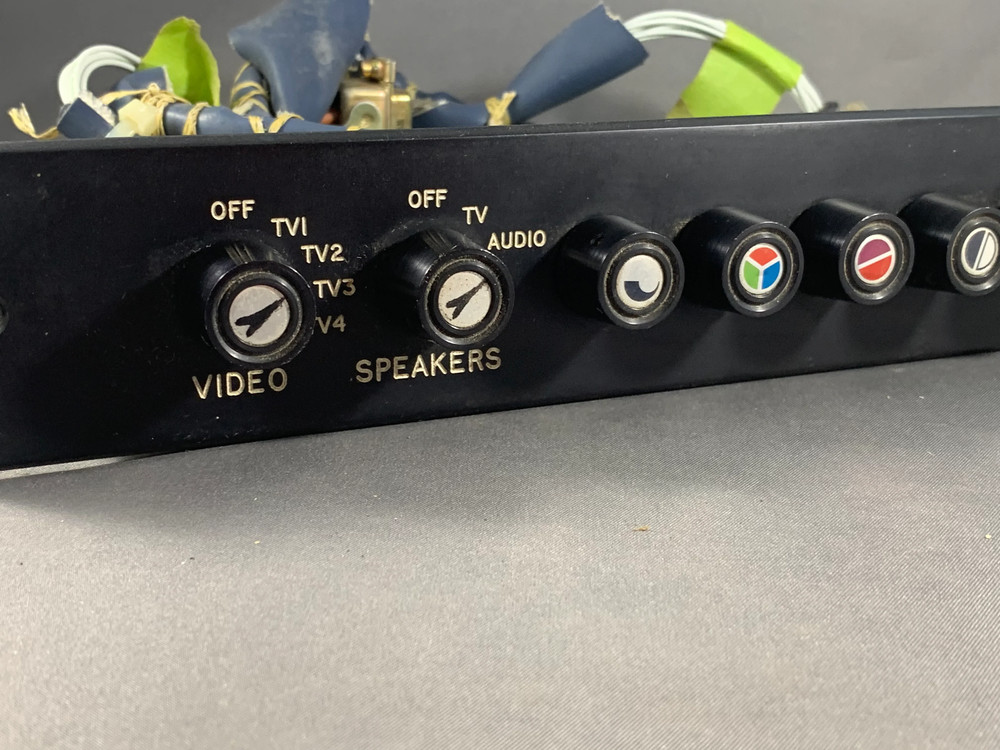 Console TV and Sound Remote Control Panel Lockheed L1011Tristar HZ-AB1