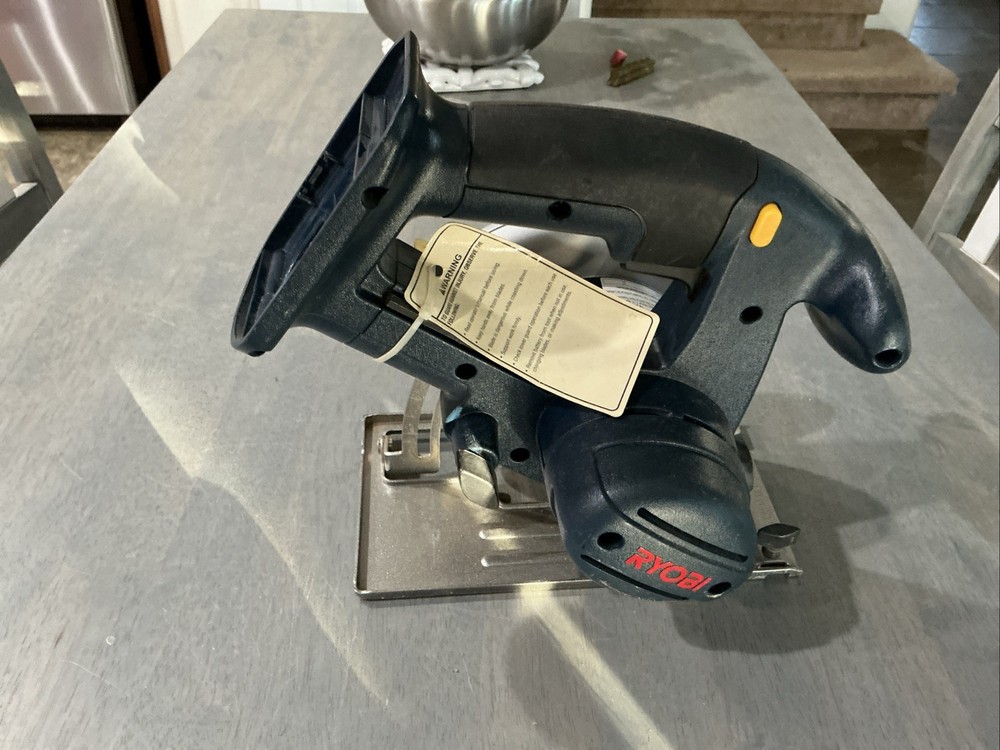 RYOBI 18V Cordless Circular Saw Bare Tool R10631