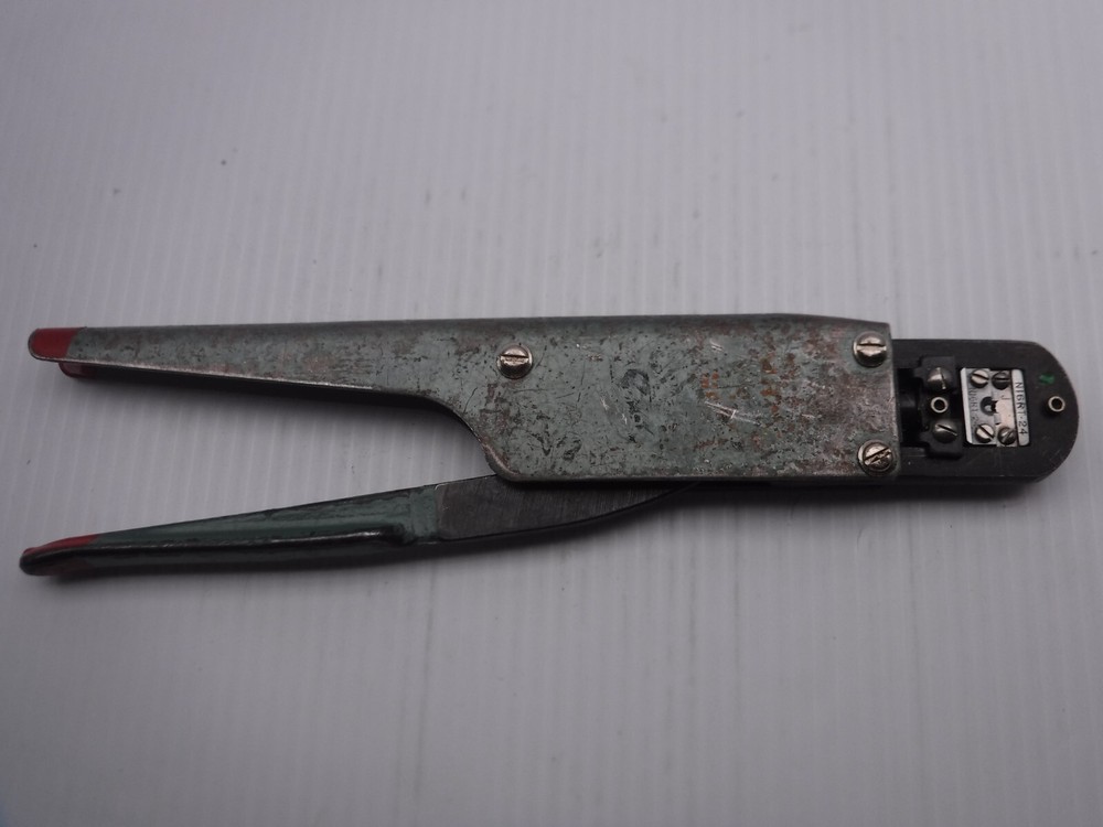 Burndy N16RT-24 Hand Crimp