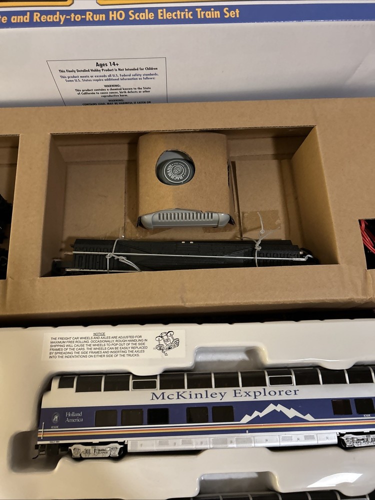Bachmann 00743 McKinley Explorer (HO Scale) Train Set Open Box Unused