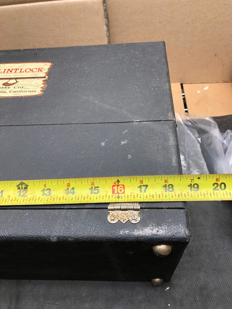 the flintlock muzzle loading specialist box a hobby city BLACK