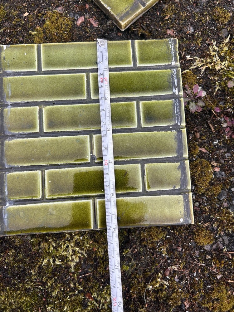 Brick Effect Reclaimed Glazed Victorian Green 10 tile set With Cast Iron Insert