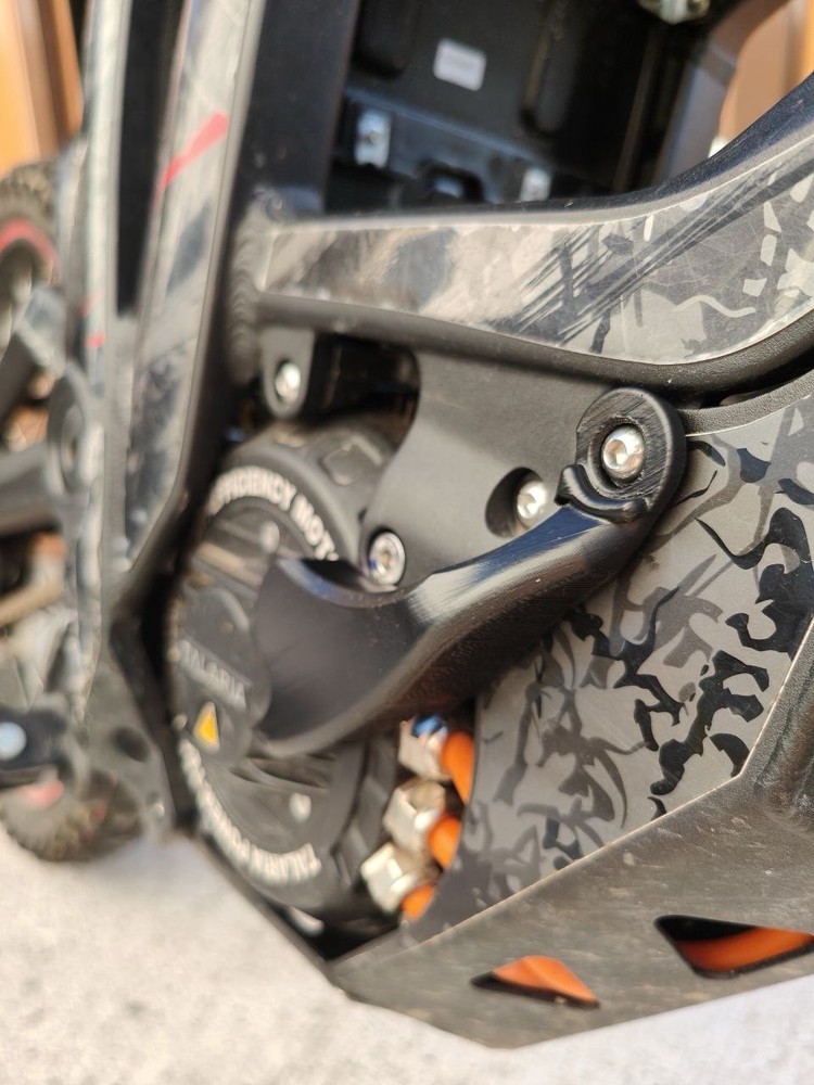 Talaria MX5 motor cable protector