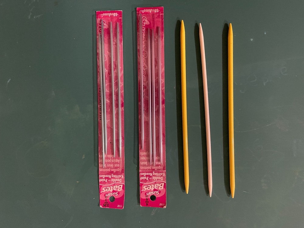 Susan Bates Knitting Needle Bundle - NEW in PKG