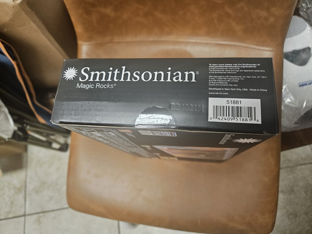 SMITHSONIAN MAGIC ROCKS Instant Crystal Growing Kit STEM Earth Science NEW