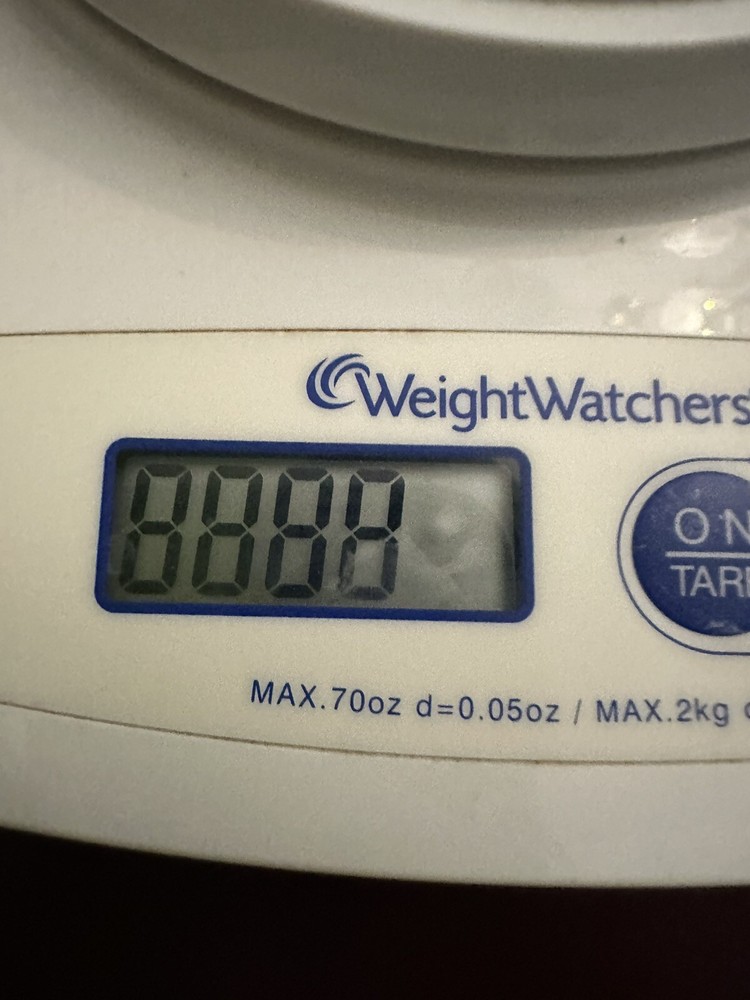 Weight Watchers Scale. White Battery Operated