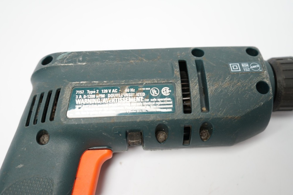 Black & Decker D2000 Model 7157 Corded Keyless Chuck 3/8" Drill