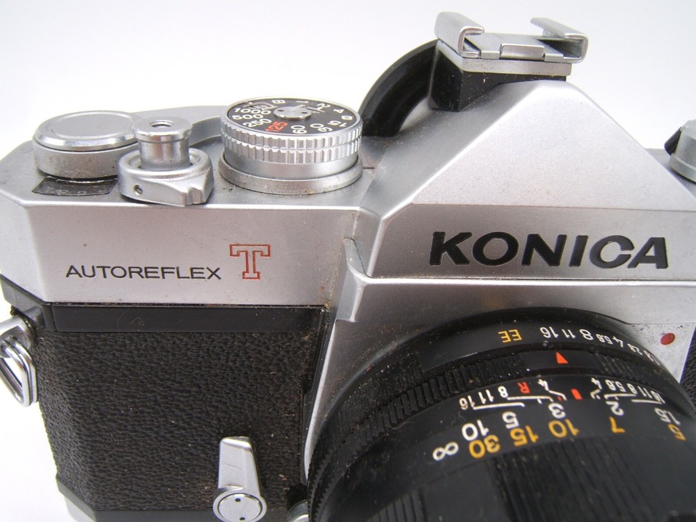 KONICA AUTOREFLEX MODEL T FILM CAMERA