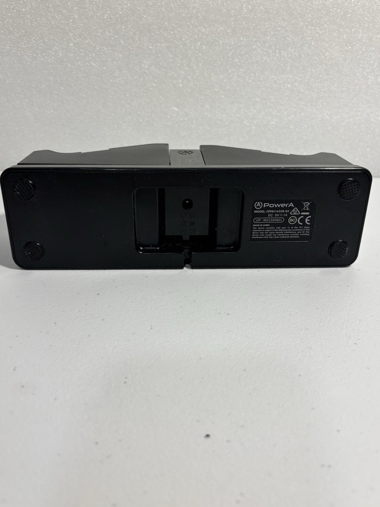 PowerA CPFA141325-02 DualShock 4 Controller Charging Station Tested Working