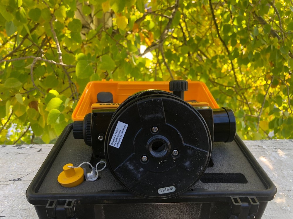 CST/Berger Automatic Level 22x with Hard Shell Case