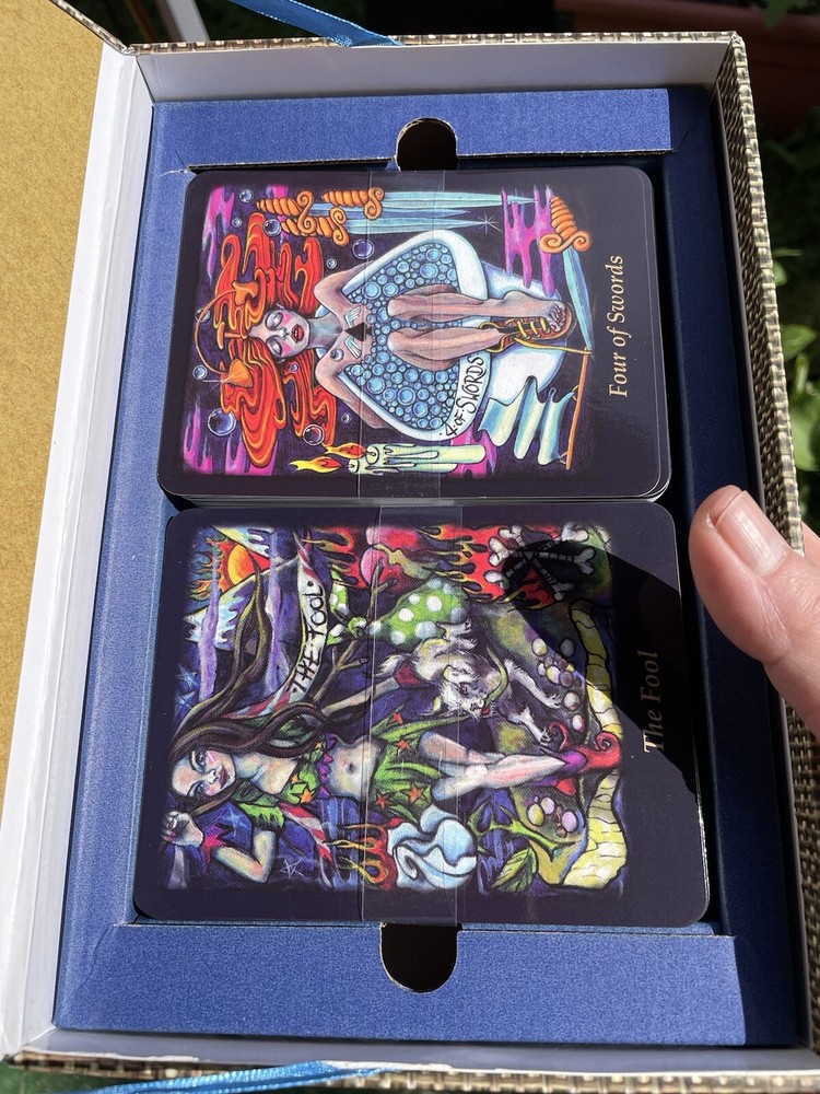 Bonefire Tarot, Collectors Box, Gabi Angus-West 2016
