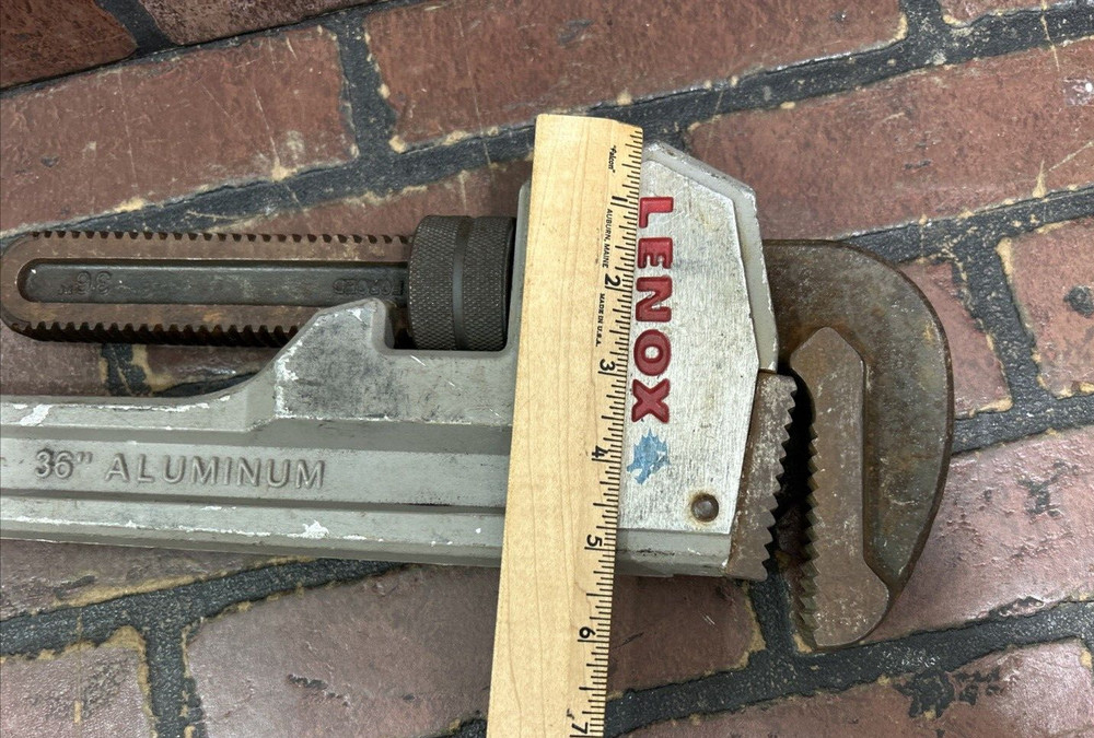 Lenox Tools 36" Aluminum Pipe Wrench