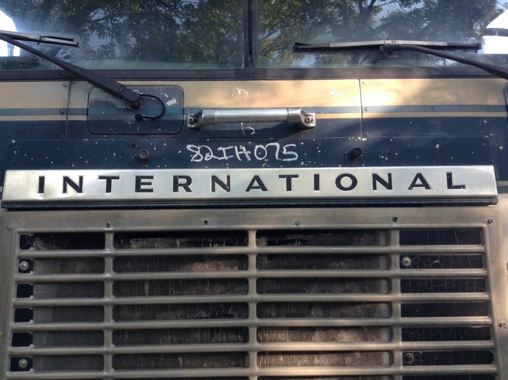 International 9670 ALUMINUM FRONT Panel