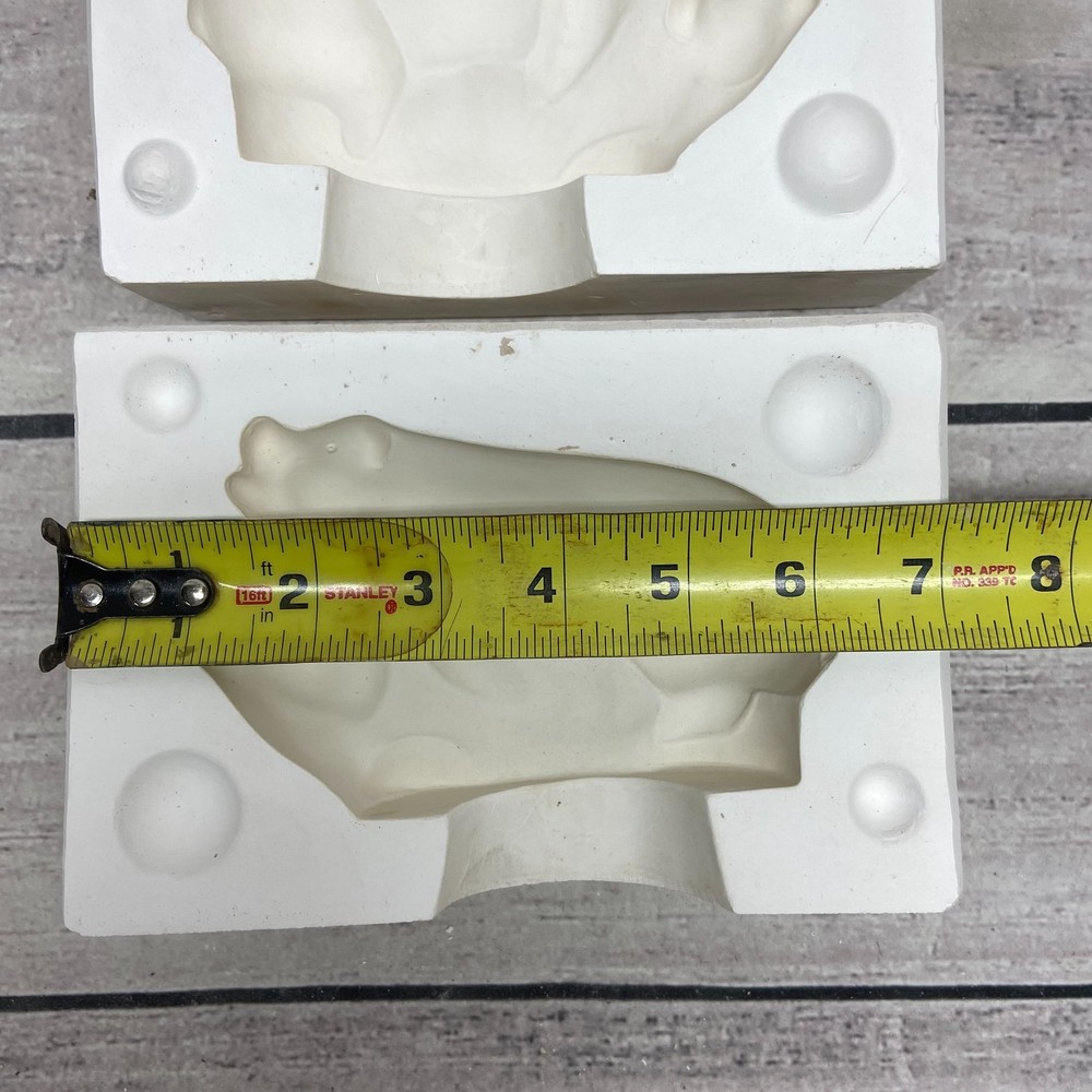 Unbranded Ceramic Casting Mold Making Bacon Pigs