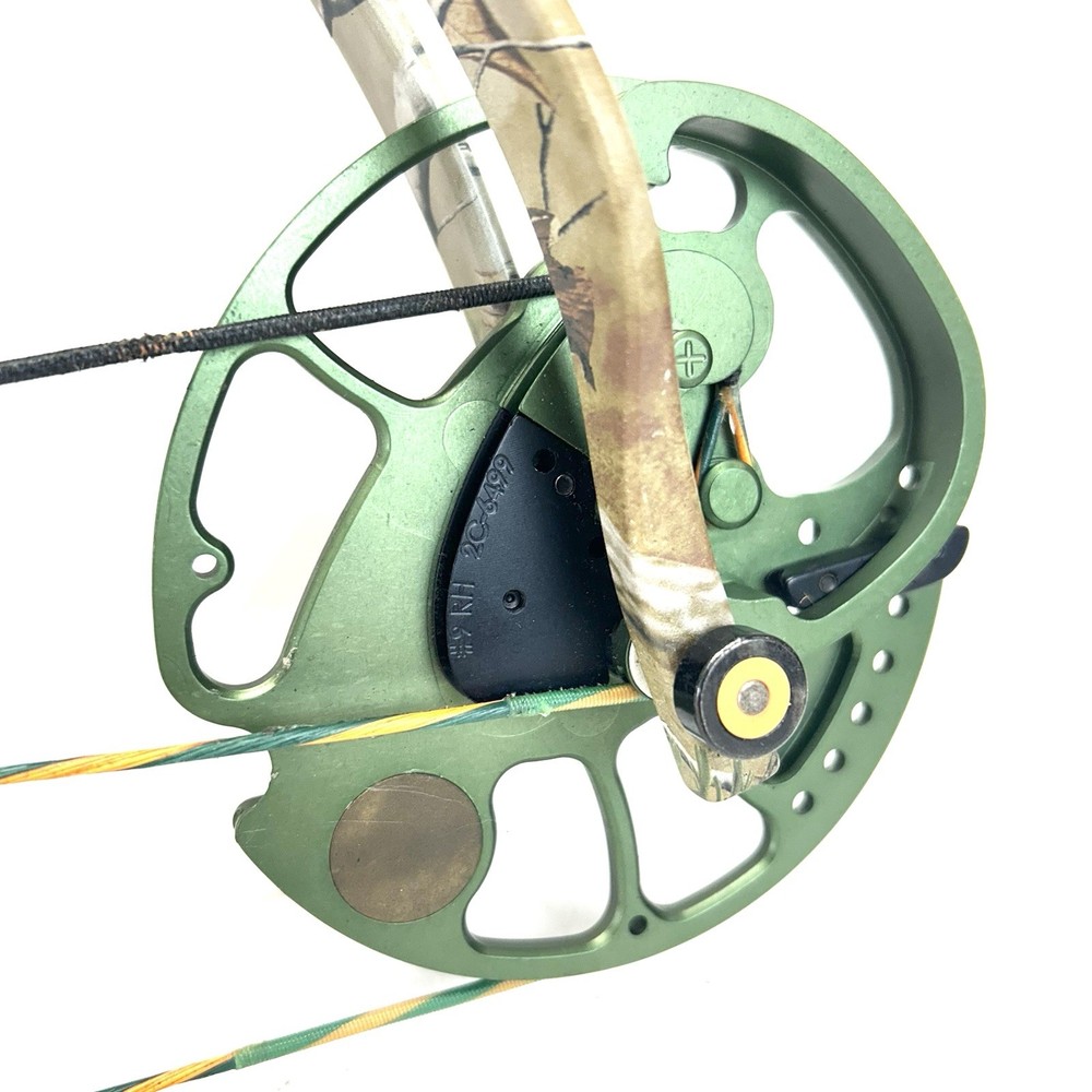 Bear Truth 2 Bow RH 29in / 70lbs.