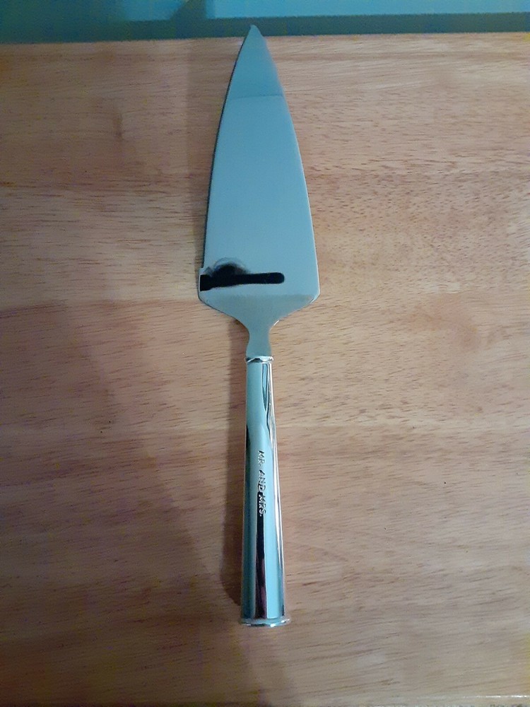Kate Spade Lenox Darling Point Mr & Mrs  Silverplate Cake Server only