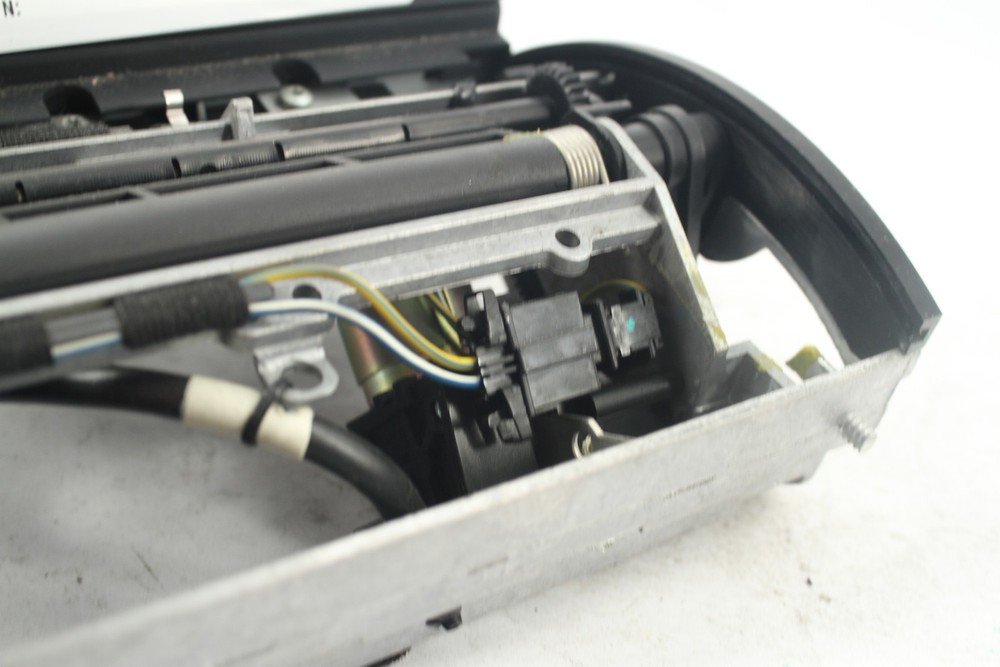 Audi A8 2003-2007 Animated Media Display Screen