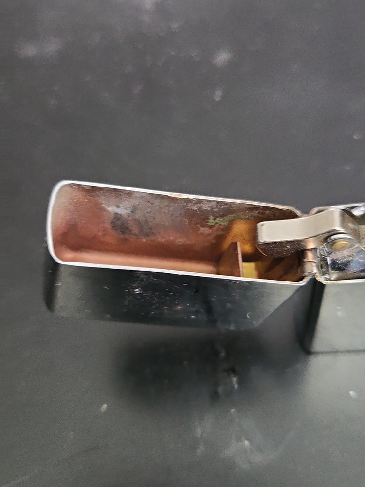 Vintage RONSON WIND II Cigarette Lighter