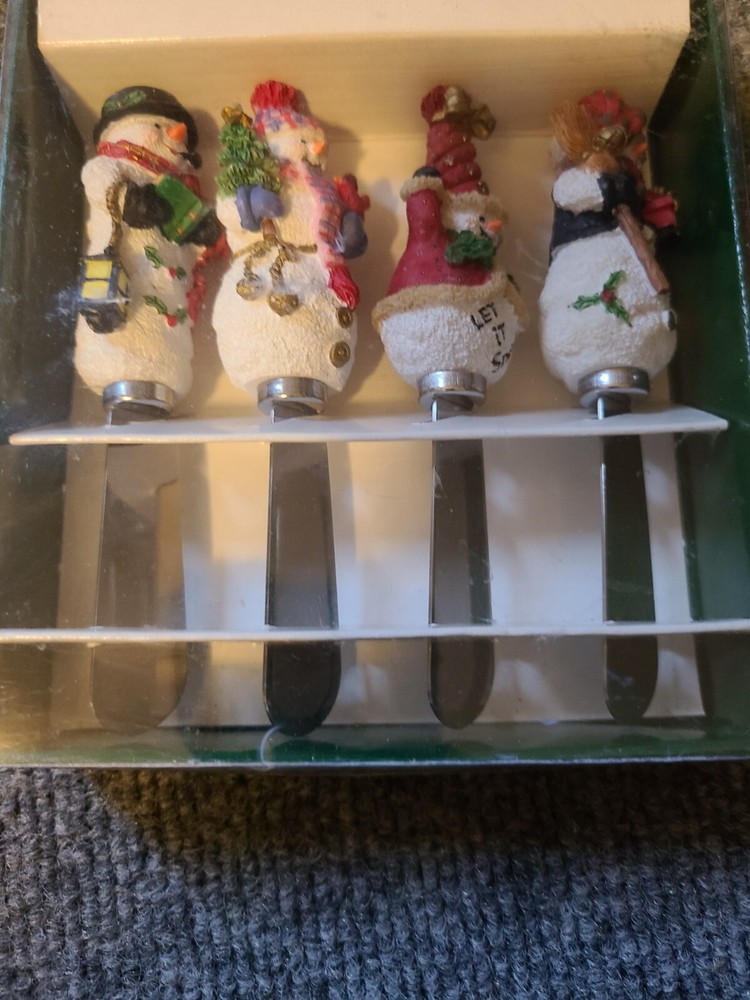 Crossroads "Snowman" Spreaders Stainless China