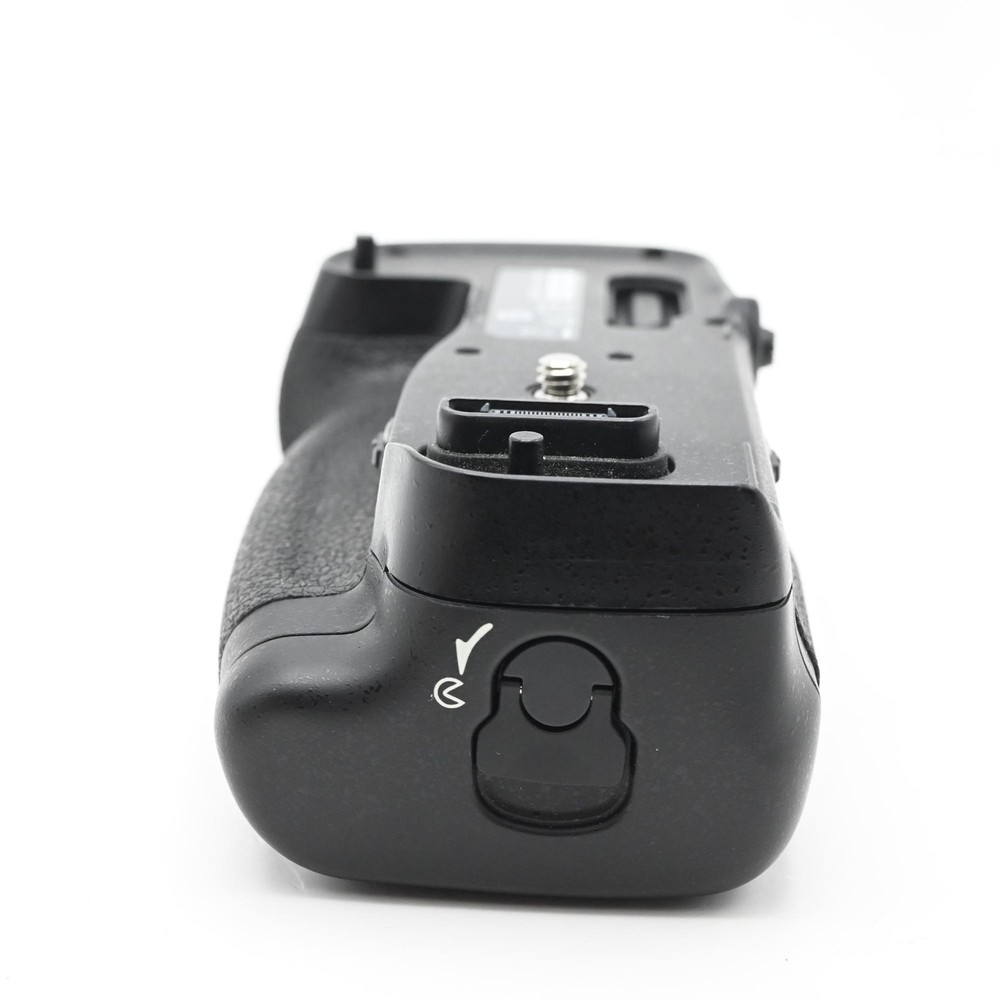 Nikon MB-D17 Multi Power Battery Pack for Nikon D500 #059